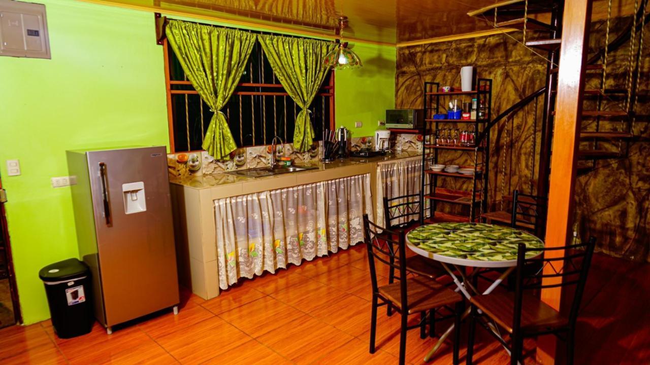 Cabinas Colibri La Fortuna ภายนอก รูปภาพ
